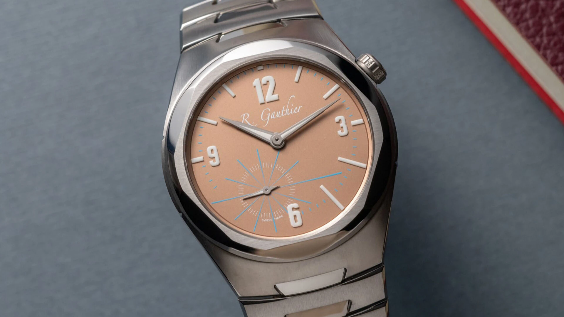 guida_brand+journal_page_wide_c_titanium_romain_gauthier_dial