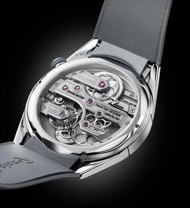 romain gauthuer insight micro rotor dial