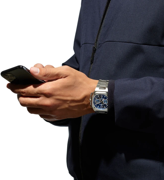 BR05 chrono blue bellross wristshot