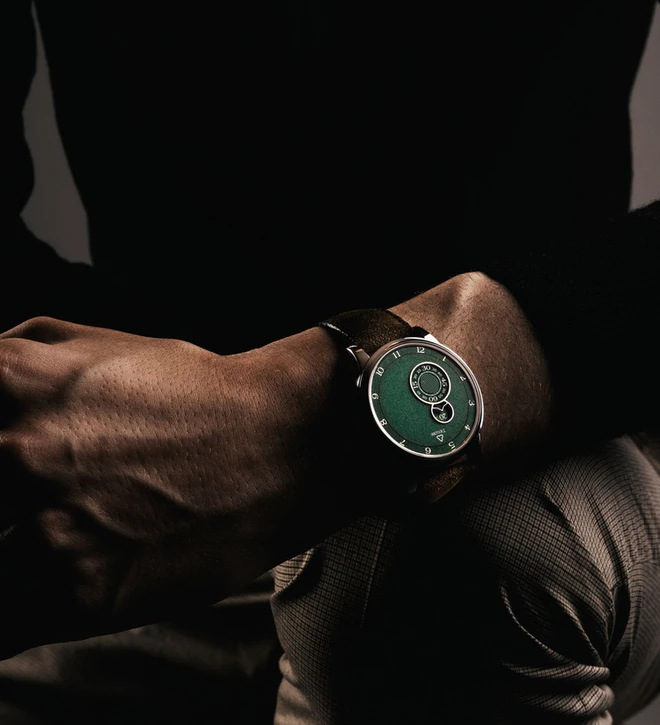trilobe nuit fantastique grained green 38 5 wristshot