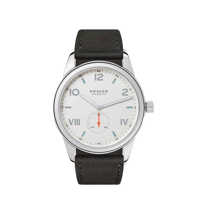 nomos club campus 38 front