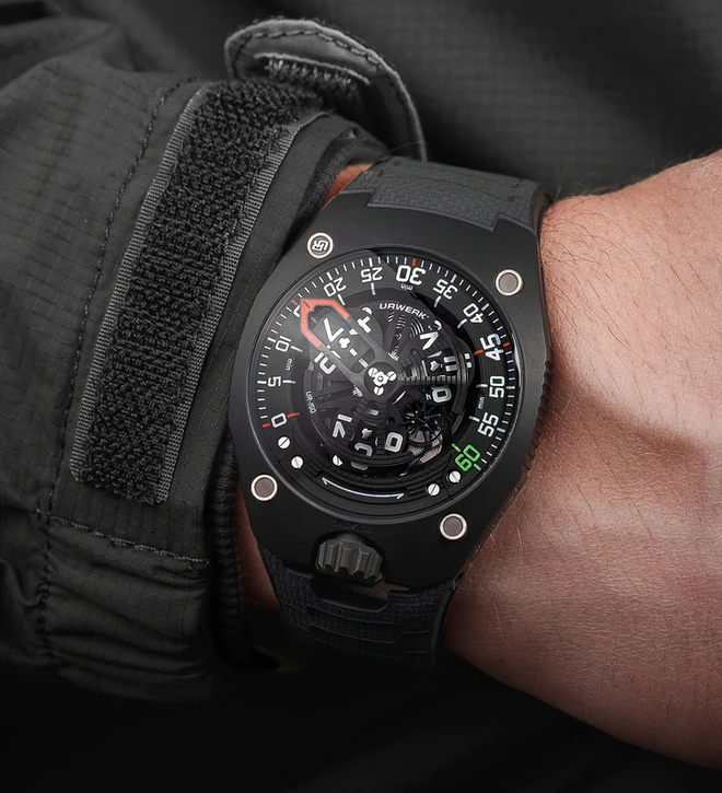 urwerk ur150 scorpion dark wristshot