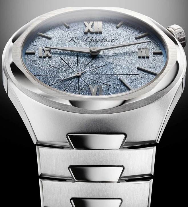 C by Romain Gauthier Platinum Edition Bracelet dial