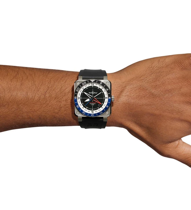 bellross BR 03 gmt compass wristshot