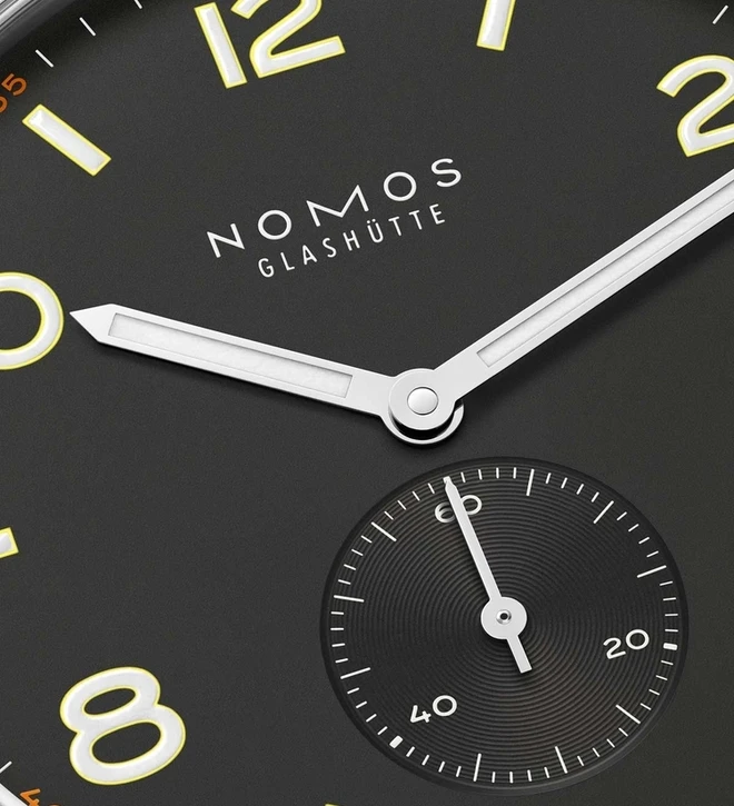 nomos club campus ruthenium 38 dial