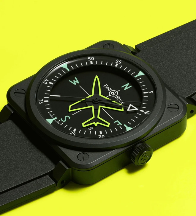 BR03_gyrocompass_bellross_lifestyle