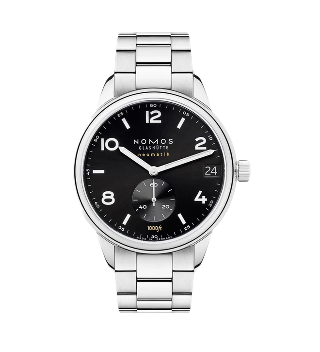 nomos_club_sport_neomatik_date_black_front