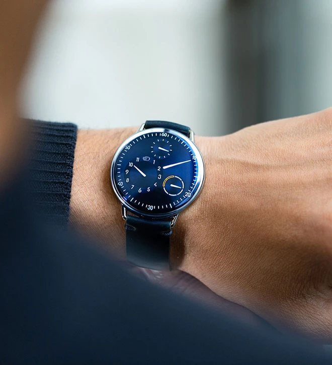 ressence_type1_round_wristshot