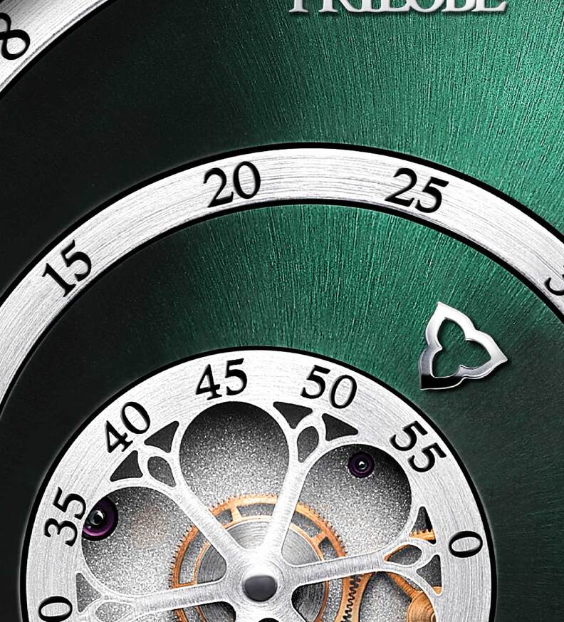 trilobe_les_martinaux_sunray_green_dial