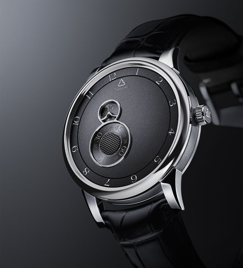 trilobe_nuit_fantastique_grained_black_dial