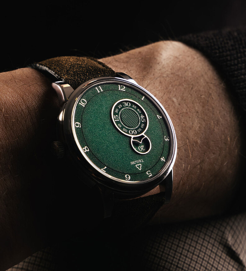 trilobe_nuit_fantastique_grained_green_wristshot