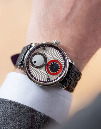 louis erard konstantin wristshot