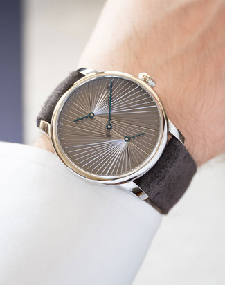 louis erard atelier oi wristshot