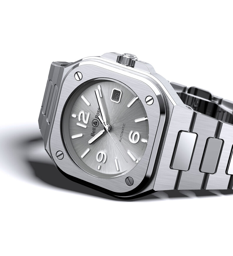 BR05 grey steel bellross macro
