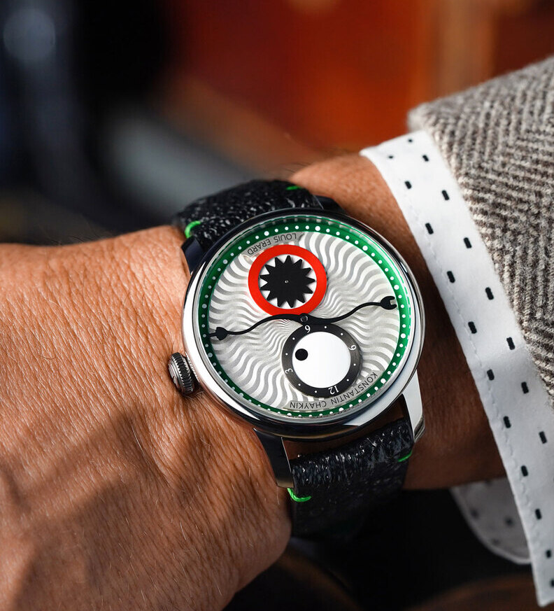 louis erard regulateur konstantin 42mm wristshot