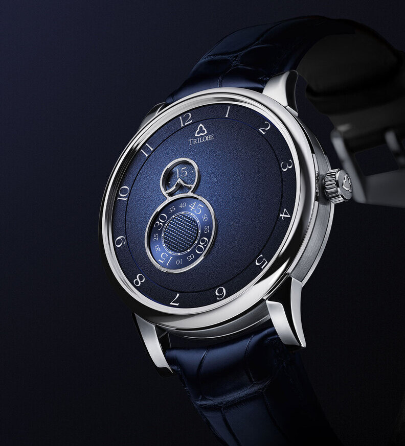 trilobe nuit fantastique grained blue dial
