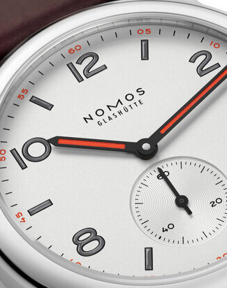 nomos club 36 macro