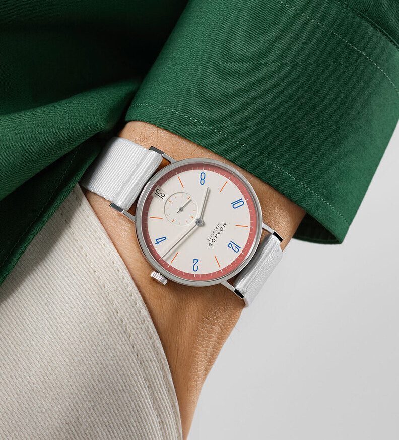 nomos tangente love wristshot