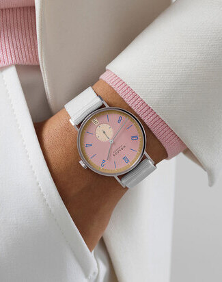 nomos tangente pompadour wristshot