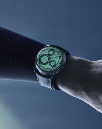 ressence type5 l wristshot