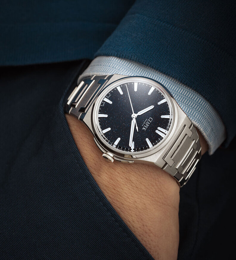 czapek antarctique s polar sky wristshot