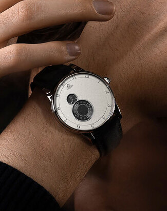 trilobe nuit fantastique lumiere 40 5 wristshot