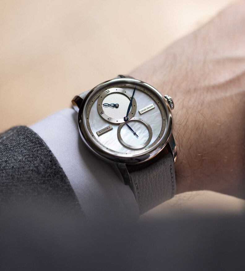 louis erard le regulateur kudoke white mop wristshot