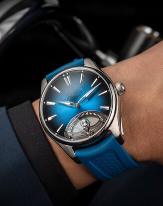 hmoser pioneer retrograde seconds midnight blue wristshot