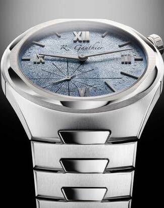 C by Romain Gauthier Platinum Edition Bracelet dial