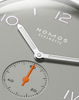 nomos club campus 38 absolute gray dial