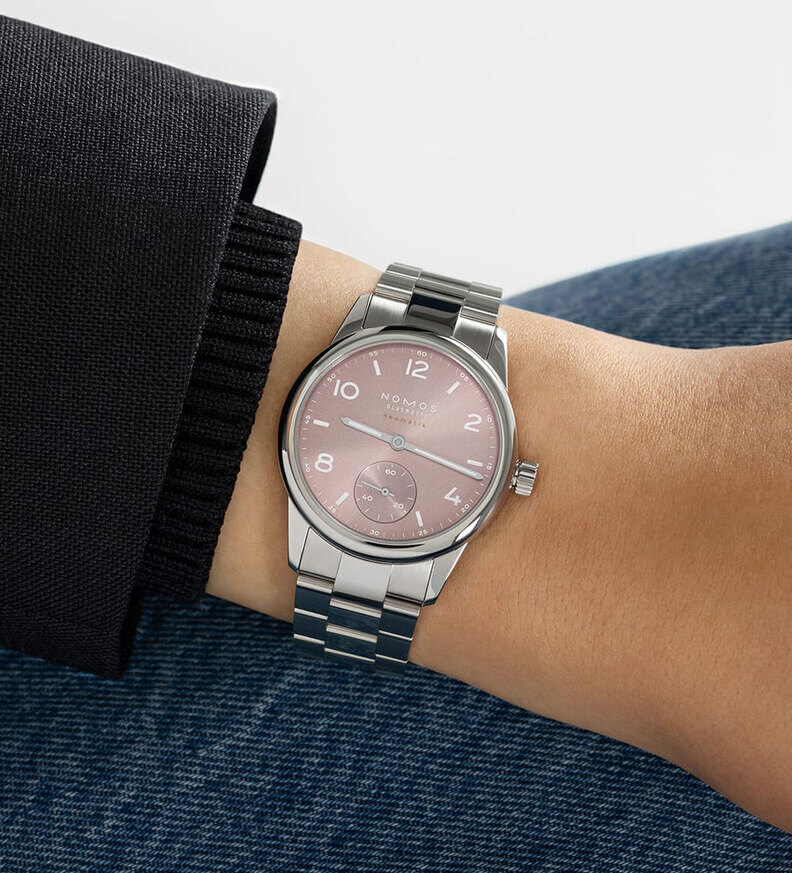 Nomos Club Sport neomatik 34 rose wristshot
