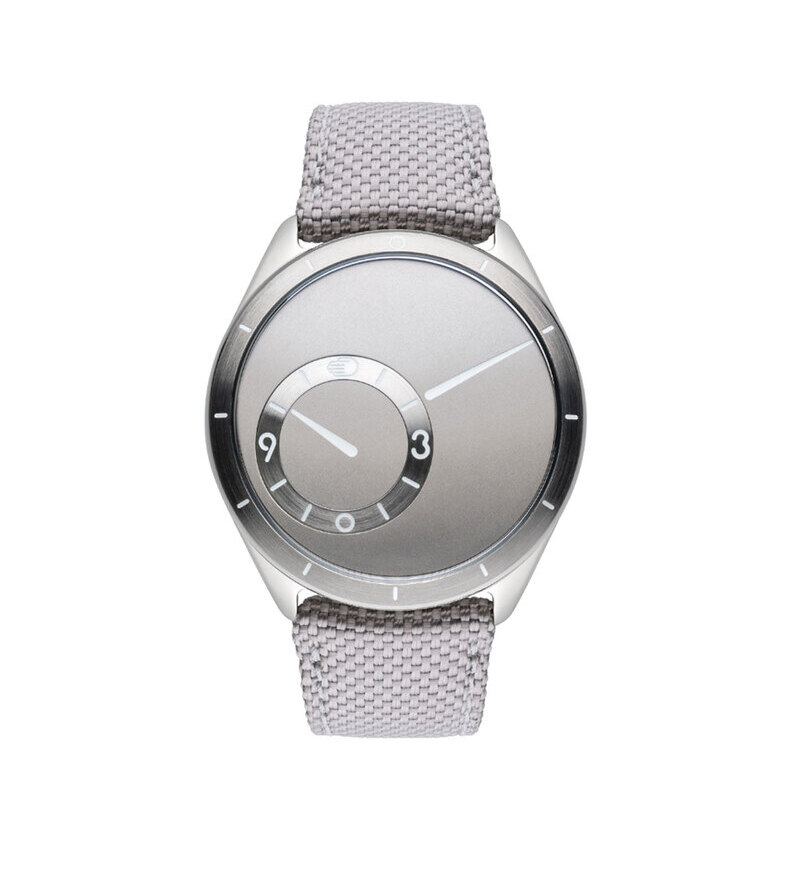 ressence type9 grey front