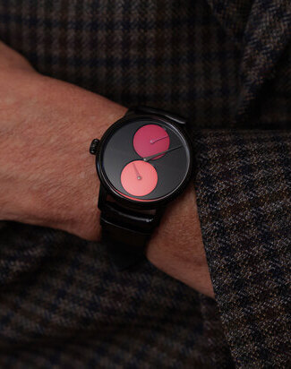 louis erard le regulateur Sylvie Fleury wristshot