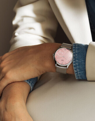 Czapek Promenade Pliss Rose Wristshot