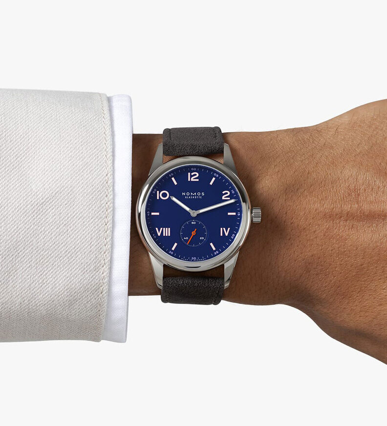 nomos club campus night sky 36 wristshot