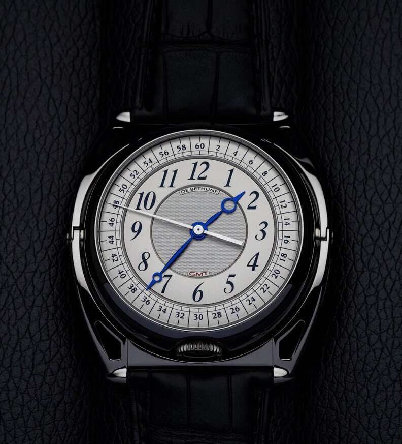 De Bethune DB Kind of Two Jumping GMT lifestyle 2
