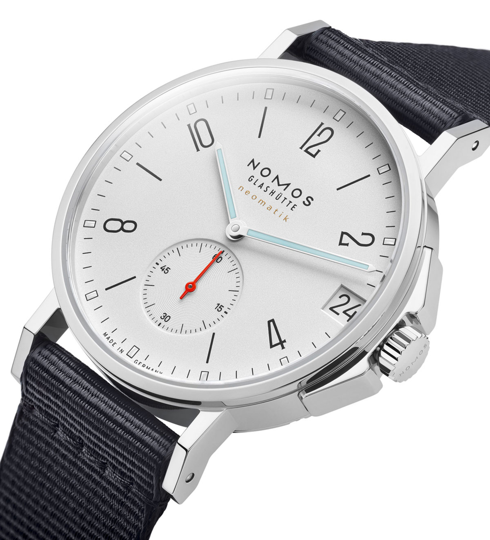 nomos ahoi neomatik 38 data watch