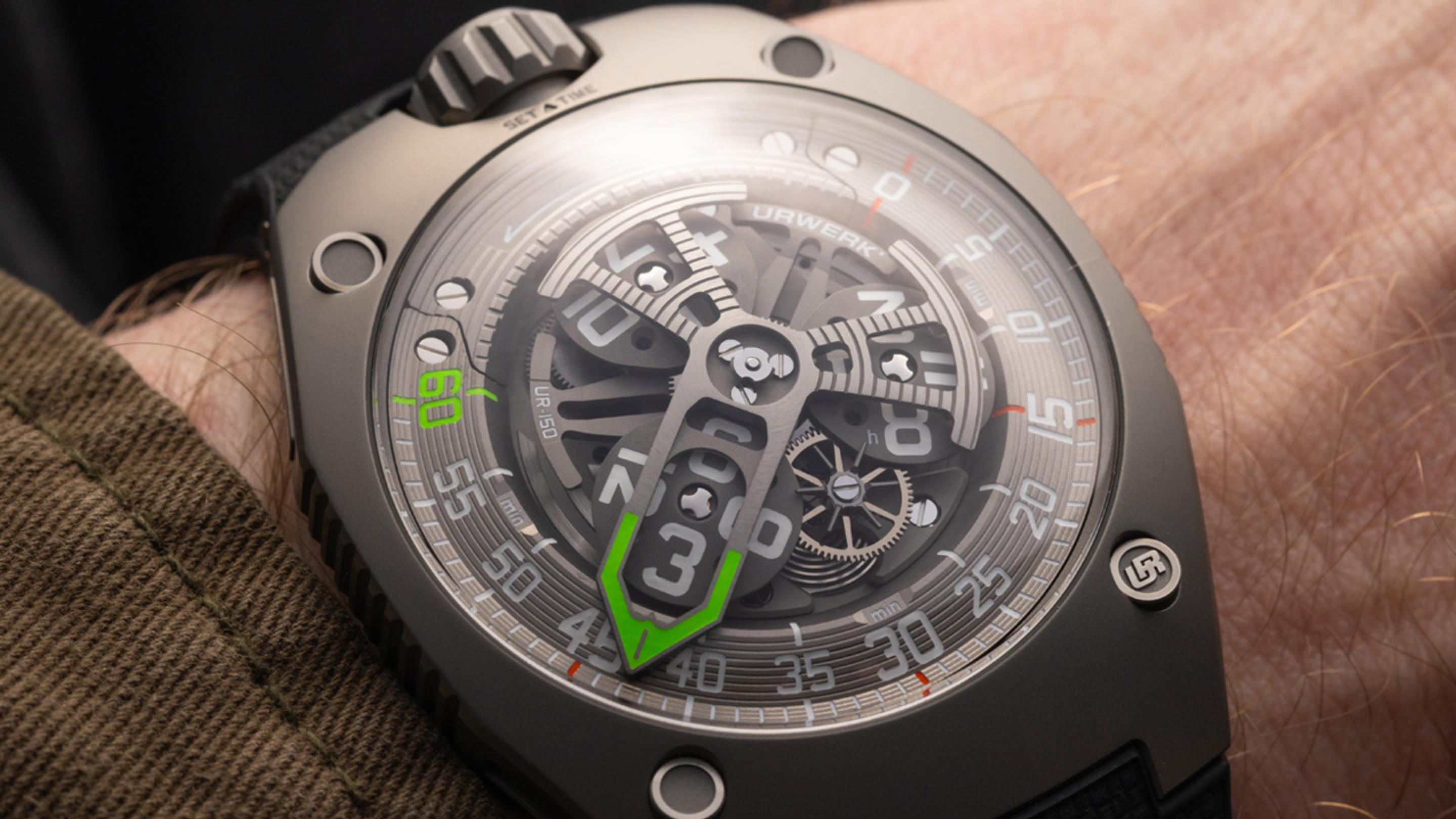 urwerk ur150 journal wristshot