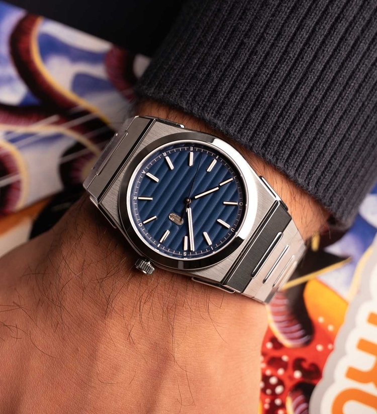 louis erard 2340 blue wristshot