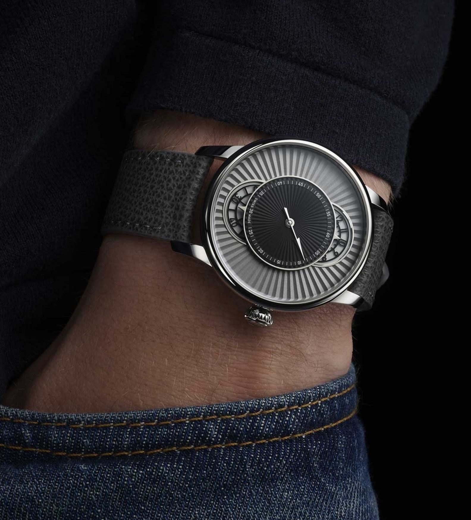 louis erard le regulateur esprit flinque grey wristshot