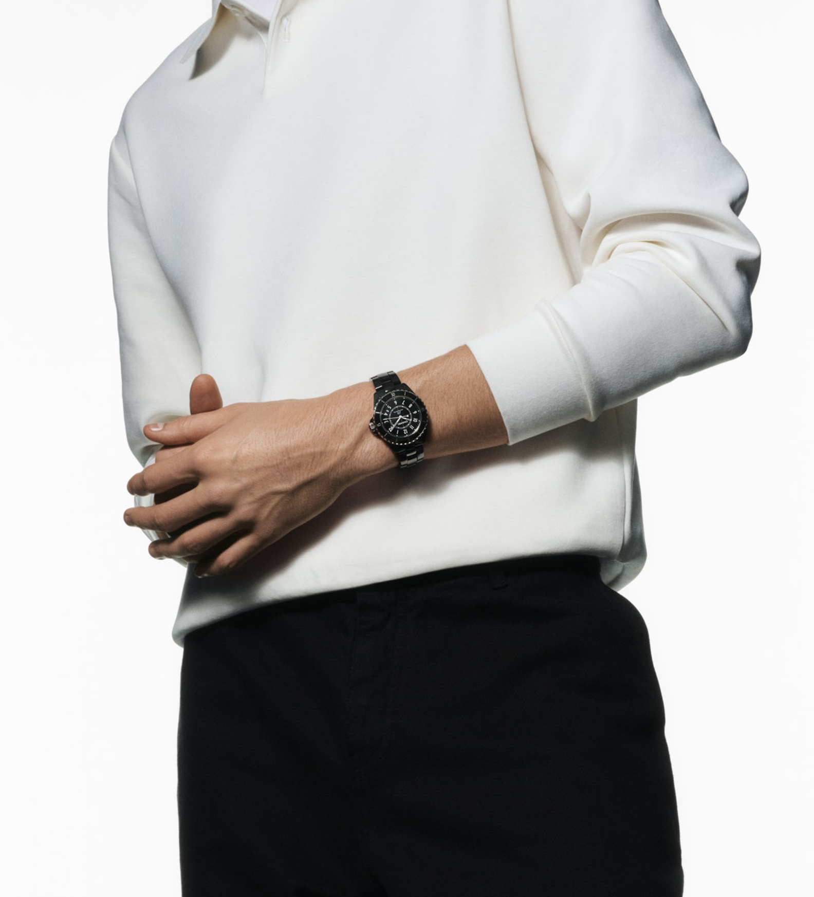 chanel j12 black 38mm H5697 lifestyle