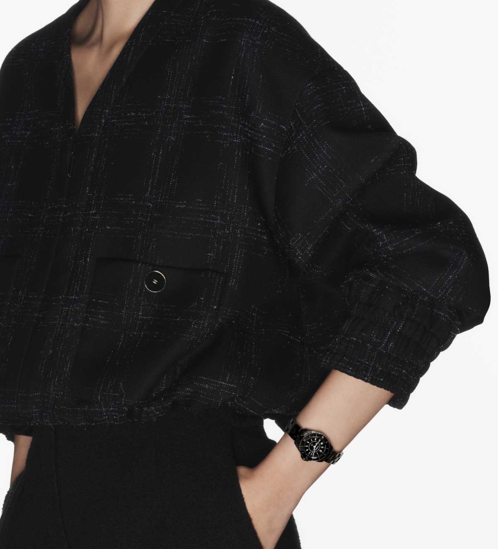 chanel j12 black 28mm H10133 lifestyle