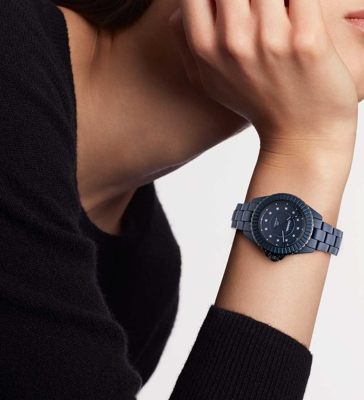chanel j12 night blue diamonds 33mm H9657 wristshot