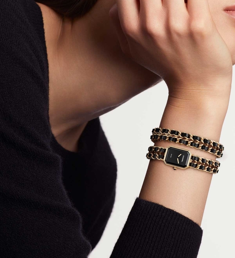 chanel premiere double chain gold watch H10332 wristshot