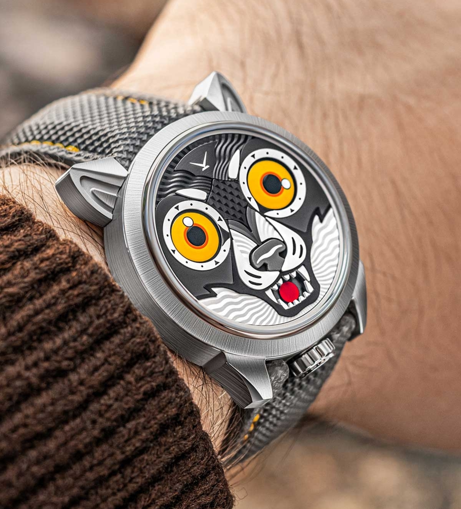 konstantin chaykin wolf wristshot