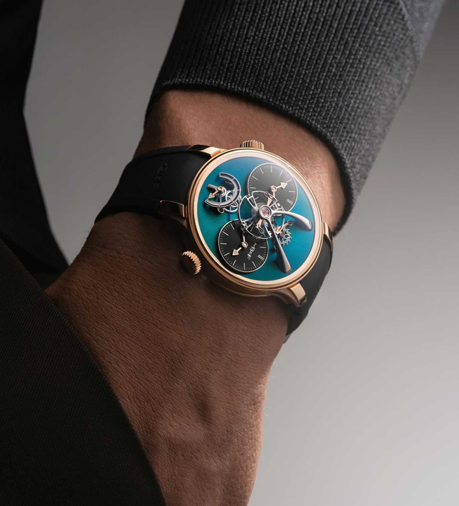MBF lm1 evo rose gold wristshot