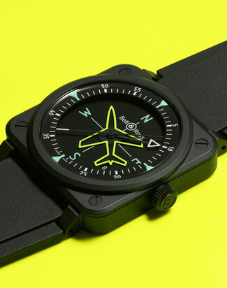 BR03_gyrocompass_bellross_lifestyle