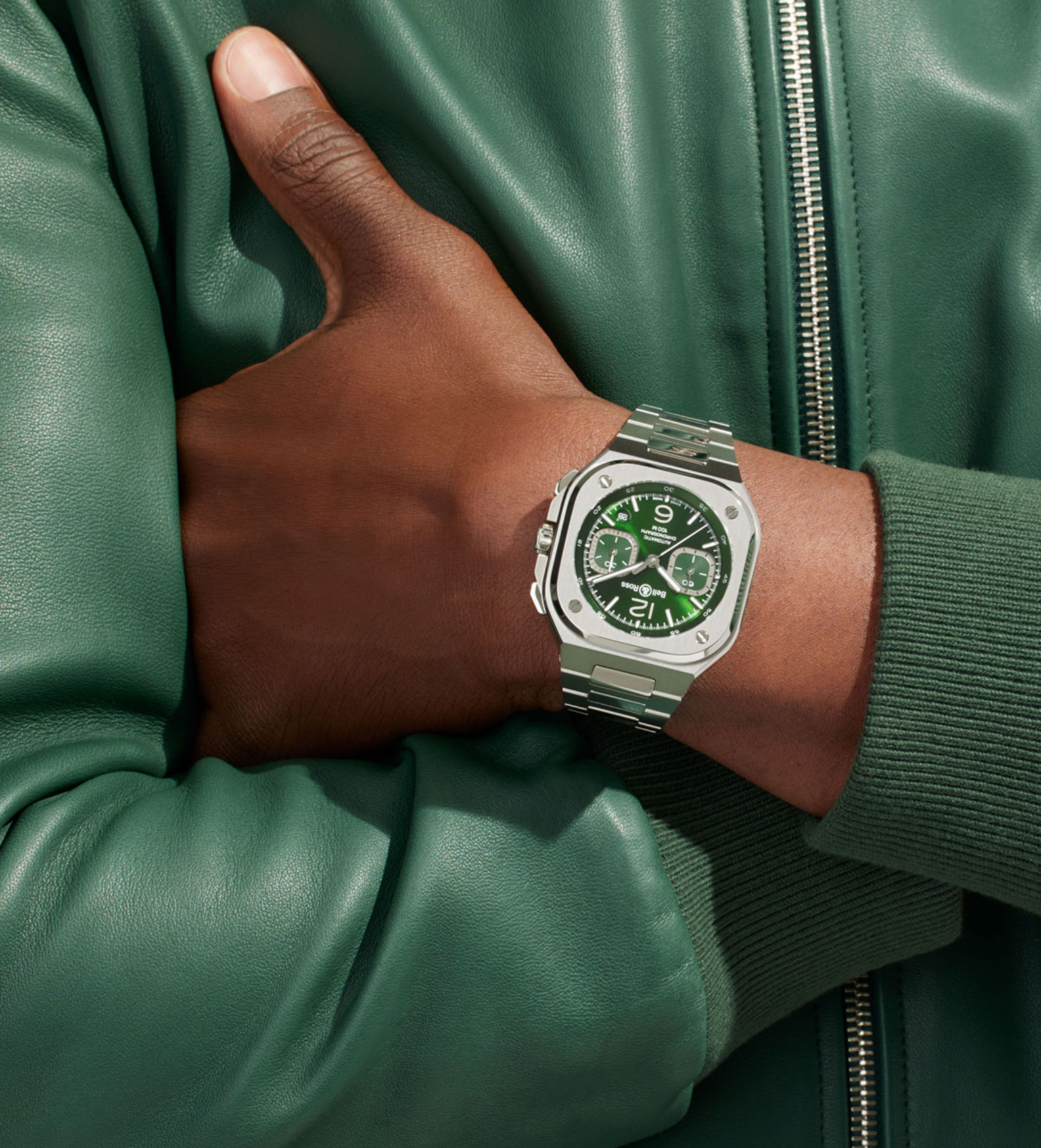 BR05_chronogreen_bellross_wristshot