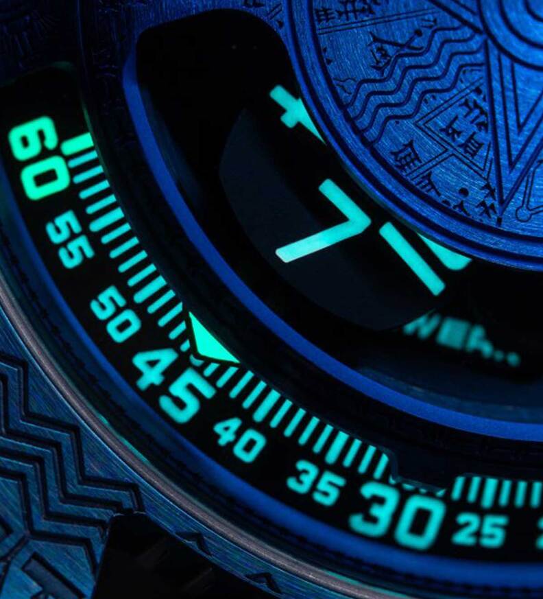 ur100_time_and_culture_II_dial1