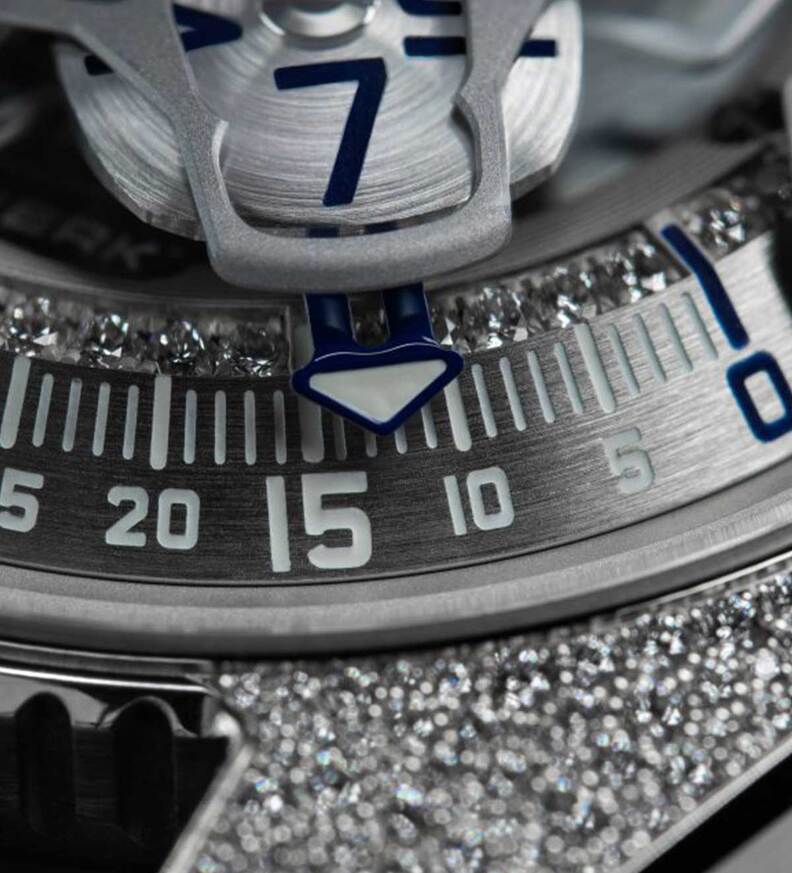 ur100_stardust_dial